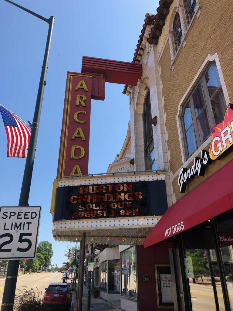 arcada marquee